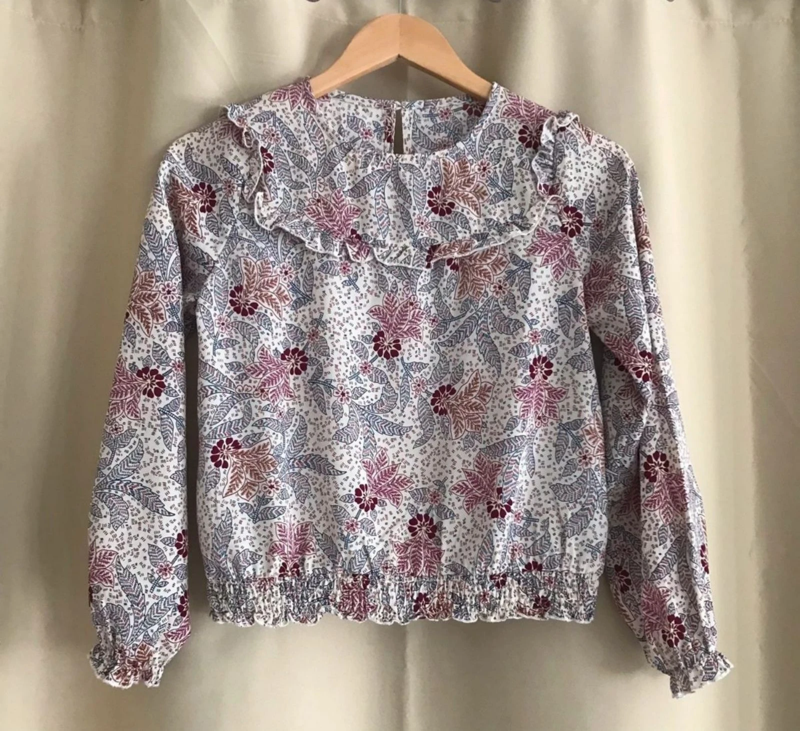 🌸 Blouse imprimé floral - Taille 10 ans – Neuve- idéale printemps/été 🌸